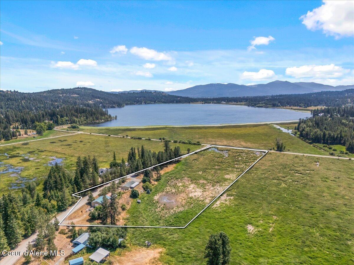 Image 2: 01-Aerial views