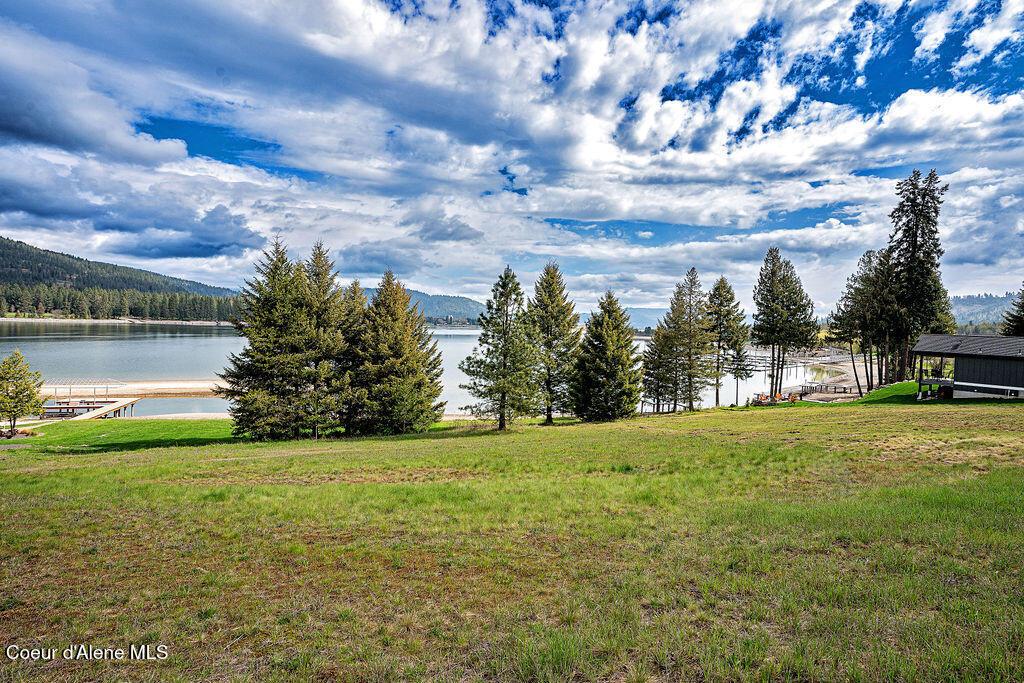 Image 1: Riverfront Lot E