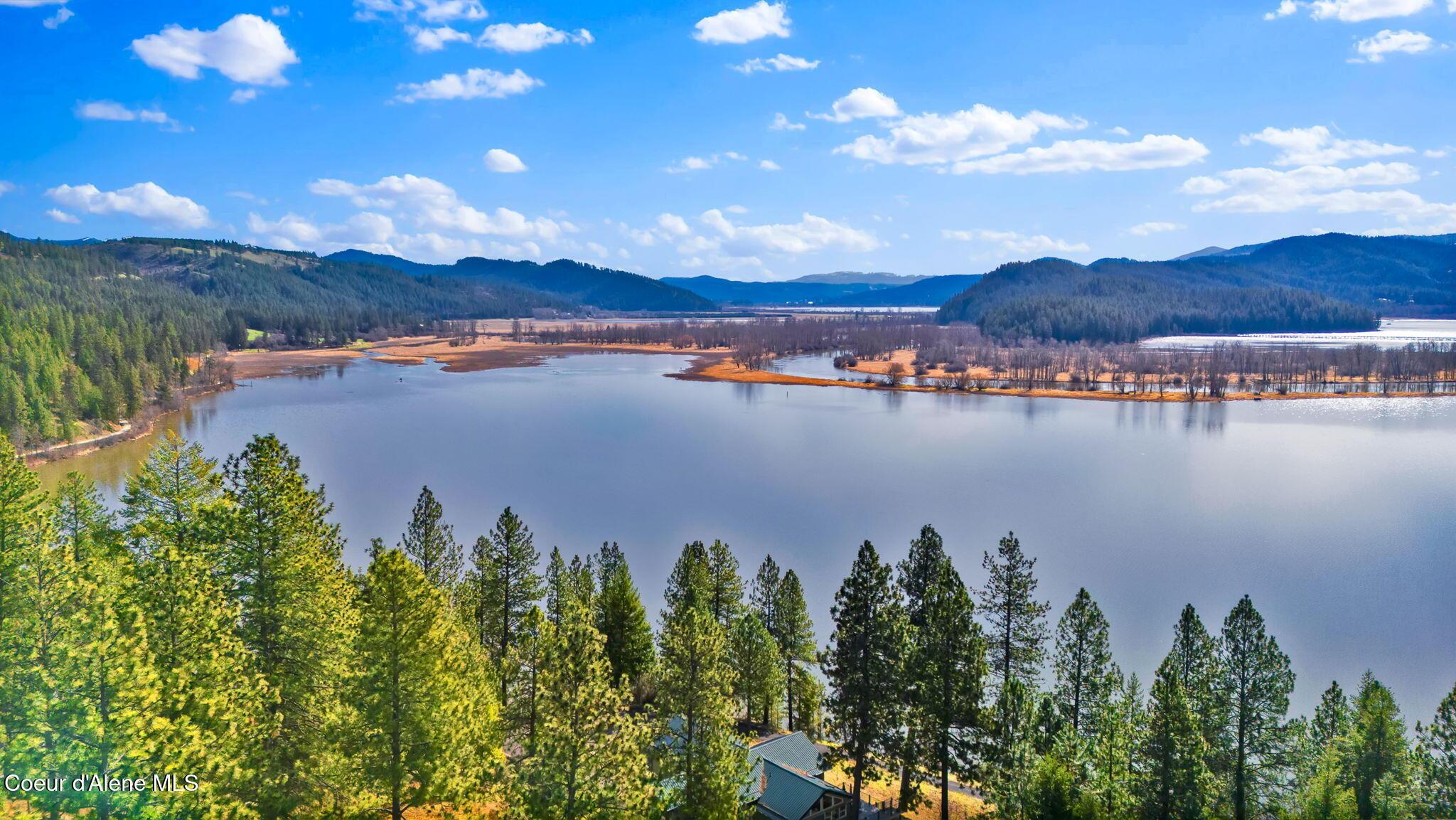 Image 2: 1611 Round Lake