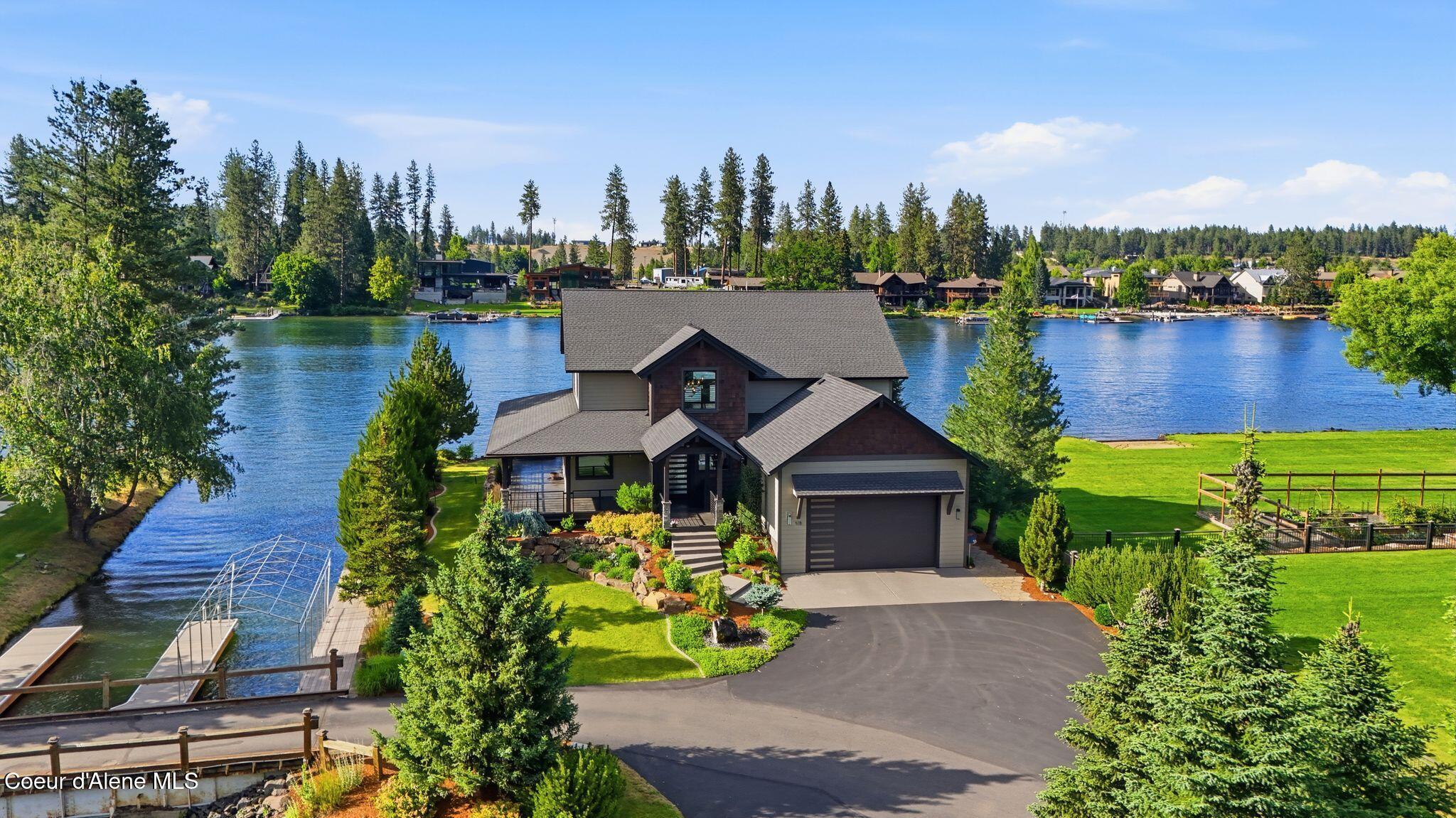 Image 4: 2019 Built Custom Waterfront Home