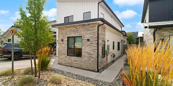 Image 2: LOW MAINTANCE LANDSCAPING