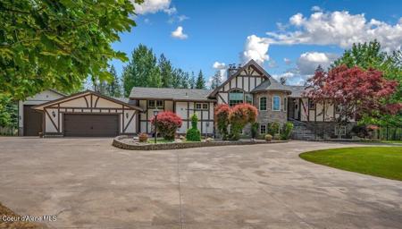 11268 N FRIAR DR