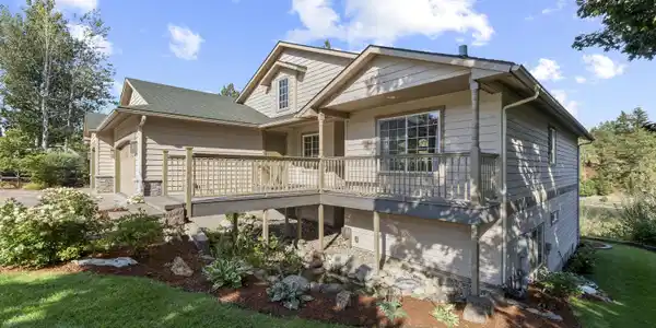 821 S Majestic View Dr