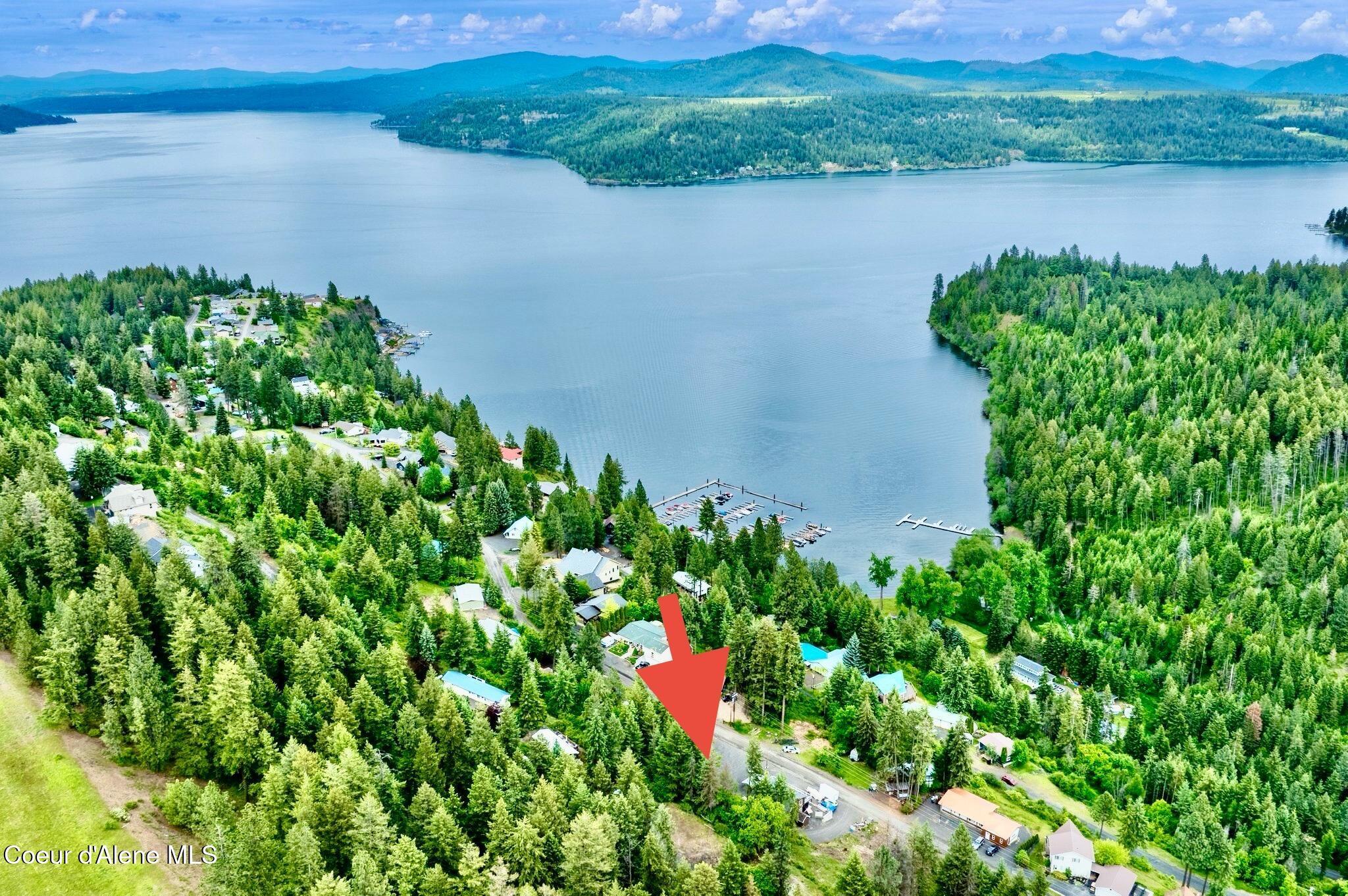 Image 2: Private Lake Community