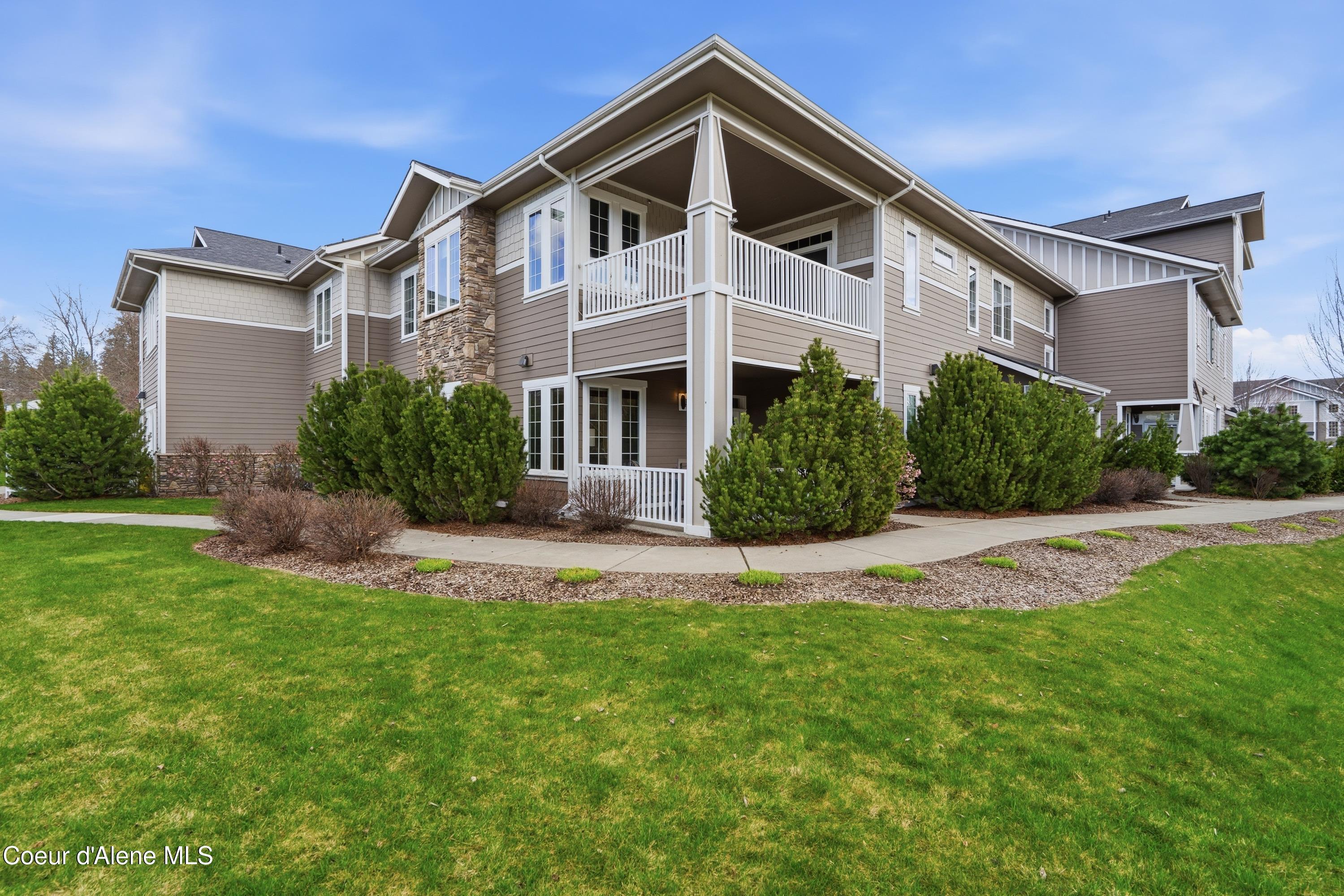Image 1: CONDO