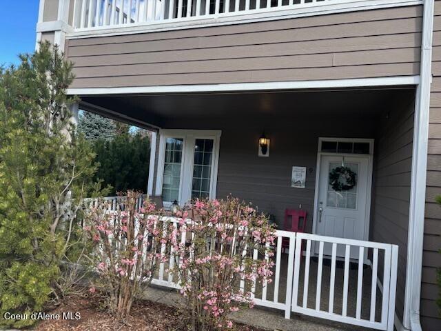 Image 2: PORCH VIEW