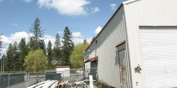 Image 3: 3