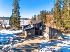 12091 N Woodland Beach Dr