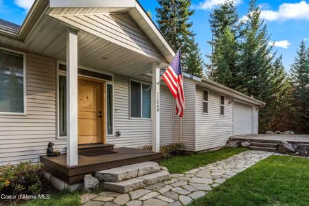 22040 LAKEVIEW