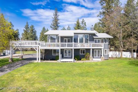 4263 E Burchell DR