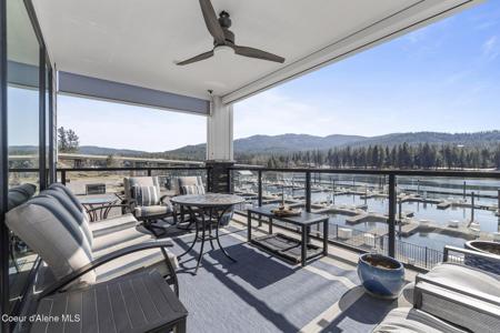 447 W WATERSIDE DR Unit #205