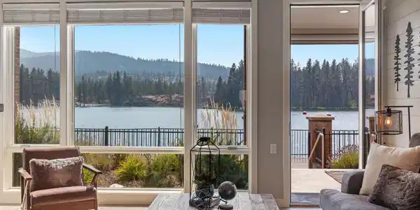 415 W WATERSIDE DR Unit APT 104