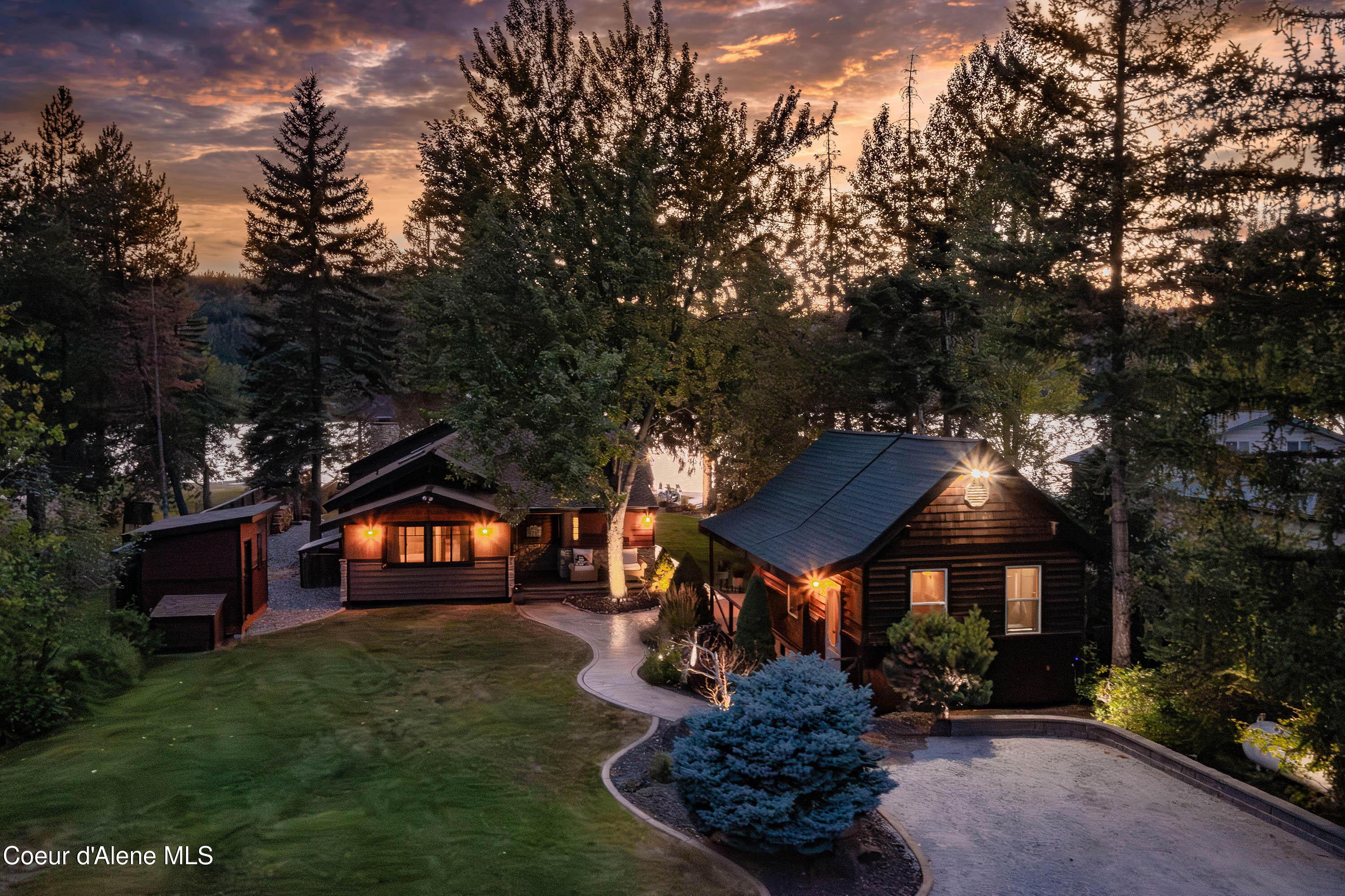 Image 2: Welcome to 737 Evergreen Road Twilight