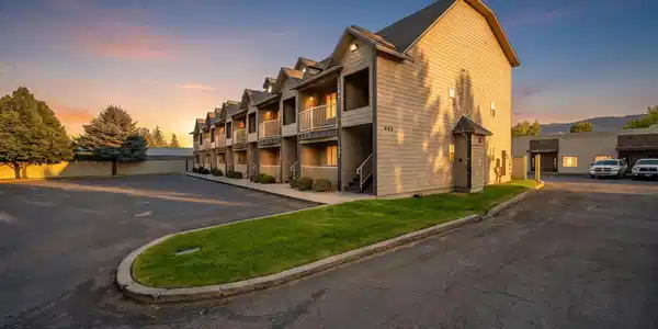 842 N Chase RD Unit APT 102