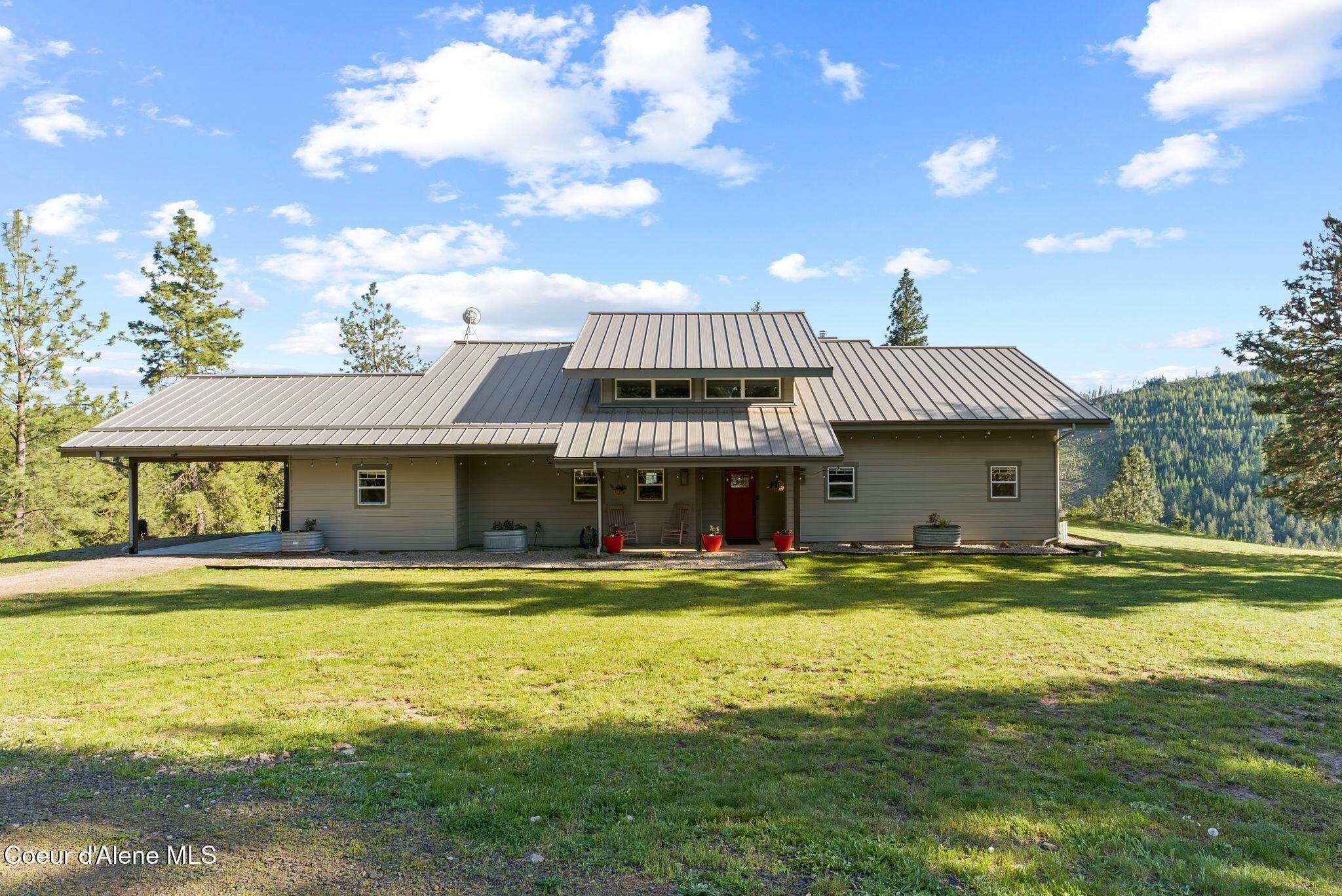 Image 2: Front of Home