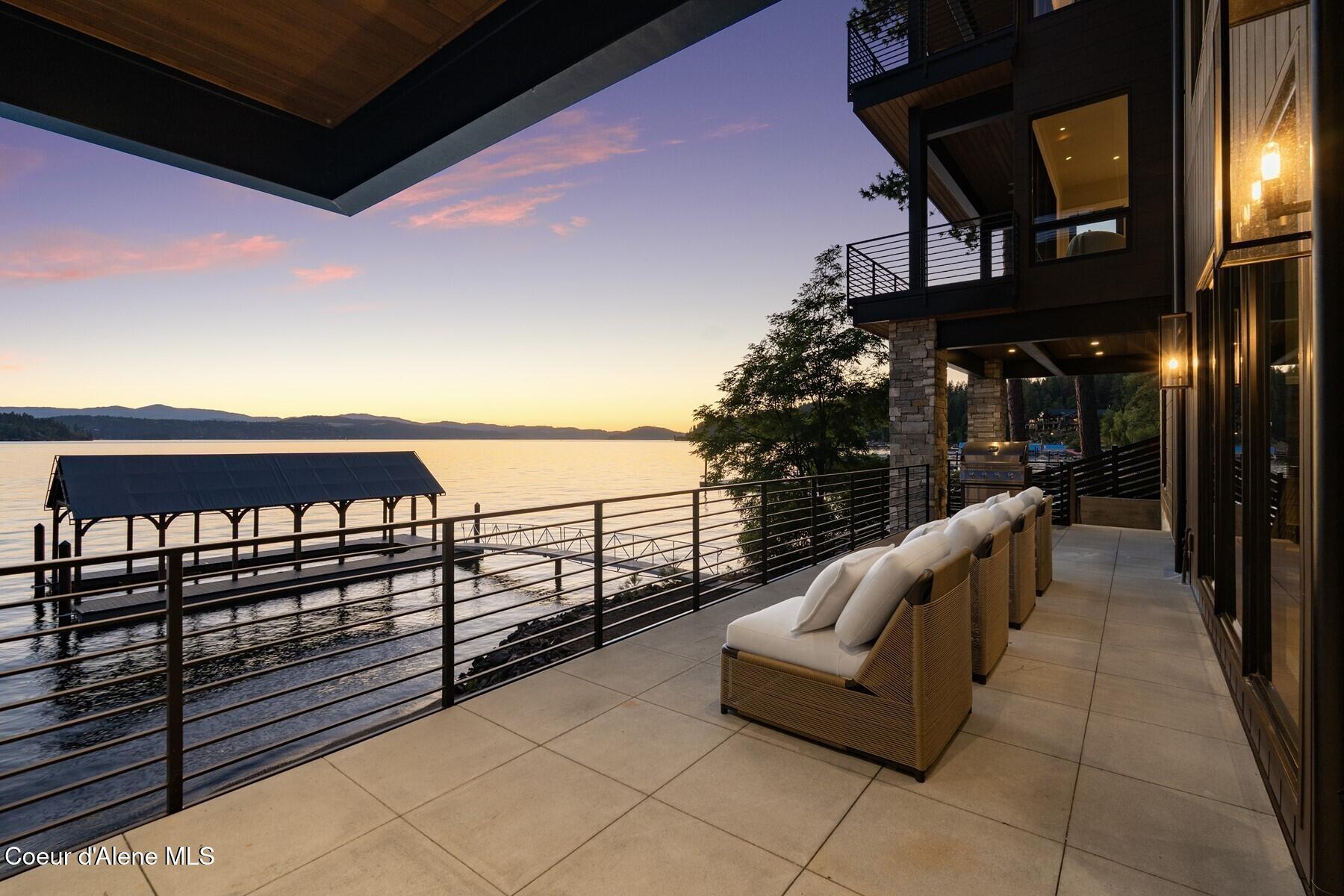 Image 3: Bennett Bay Lake Luxury Living