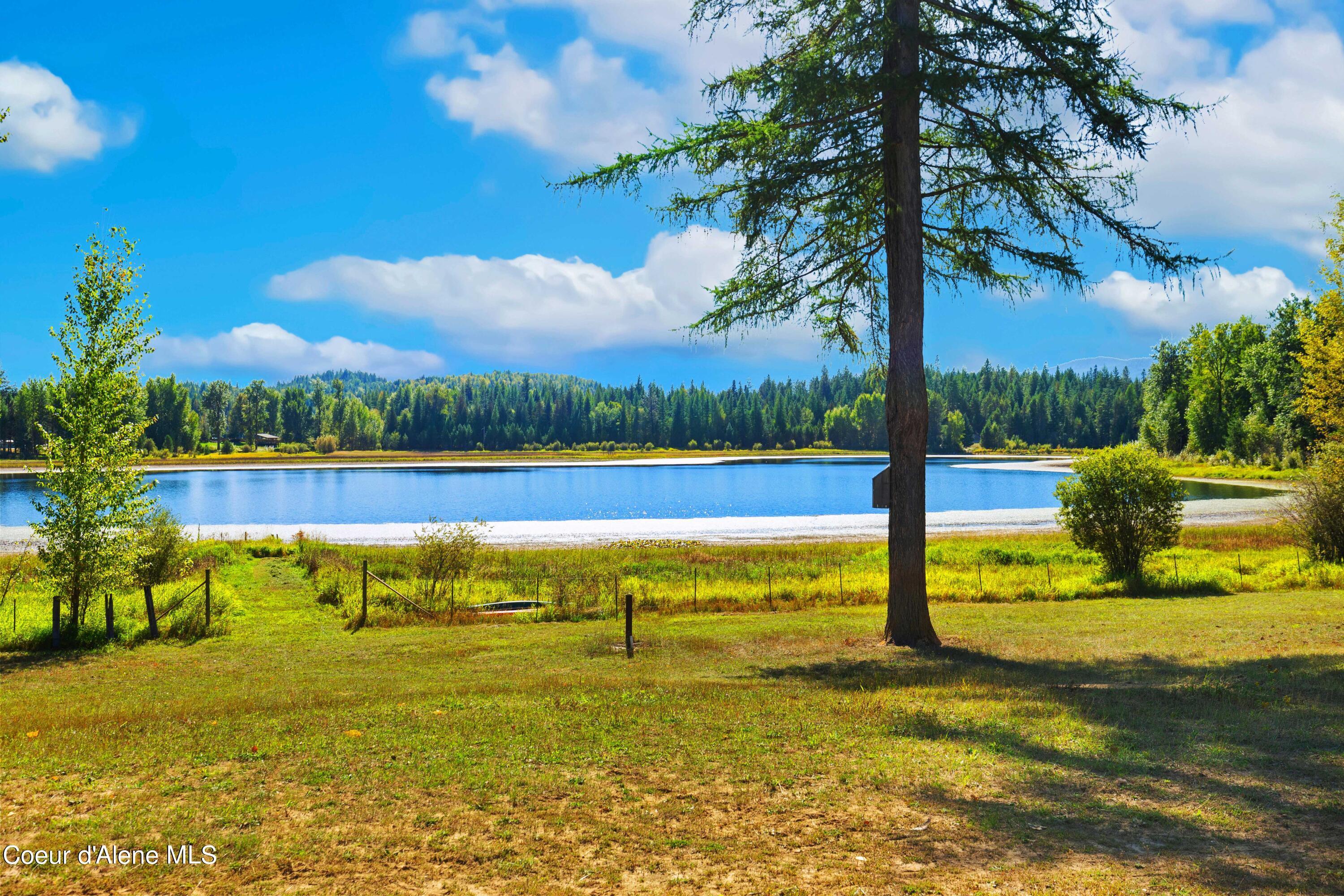 Image 4: Walsh Lake