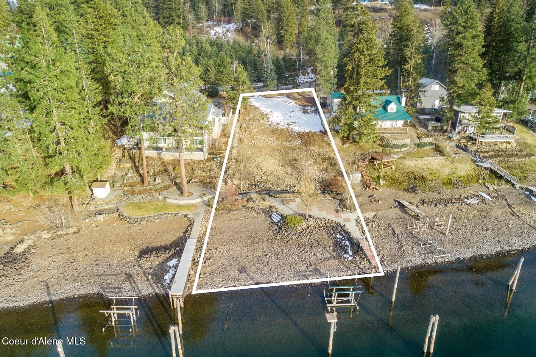 Image 4: 80 feet waterfront on .28 acres
