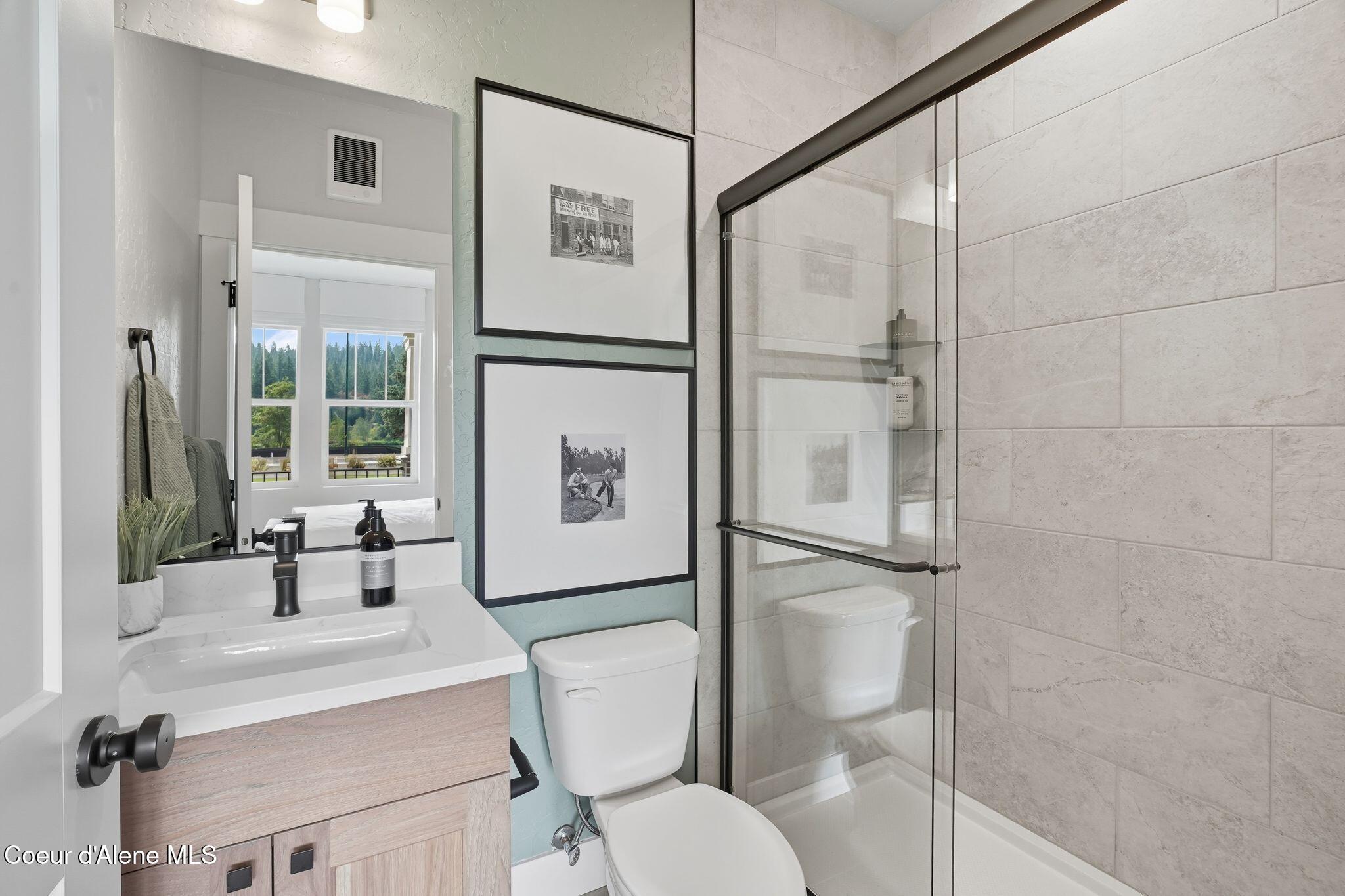 Image 4: 1st Floor Bedroom- Ensuite Bathroom