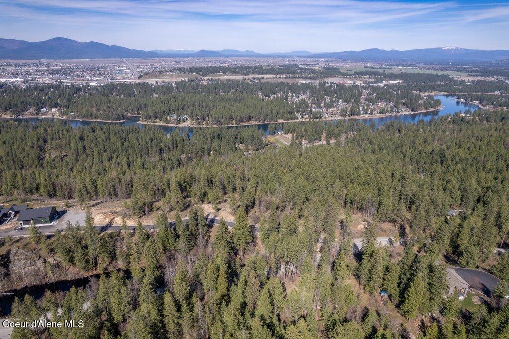 Image 2: 002-WalkinshawLots34-CoeurdAlene-ID-8381
