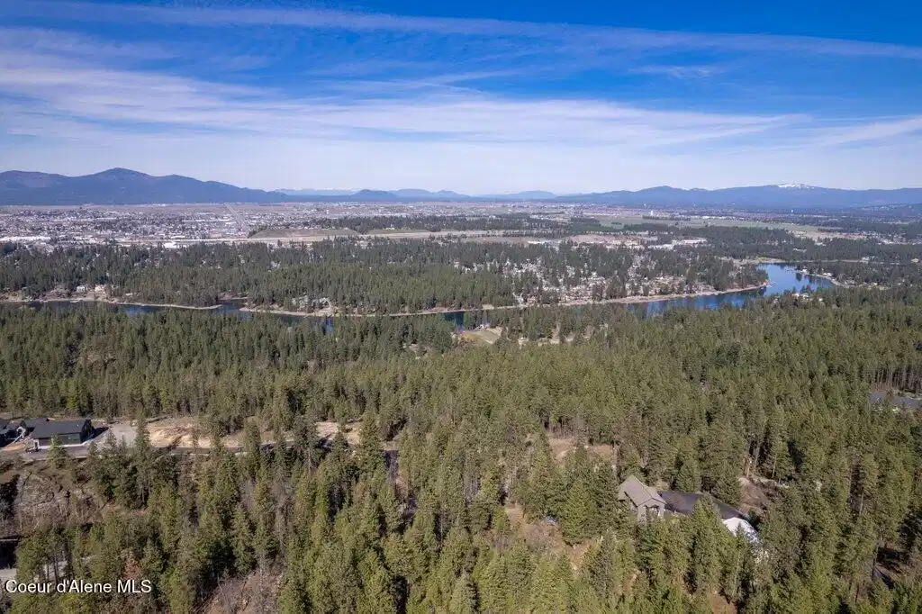 Image 1: View