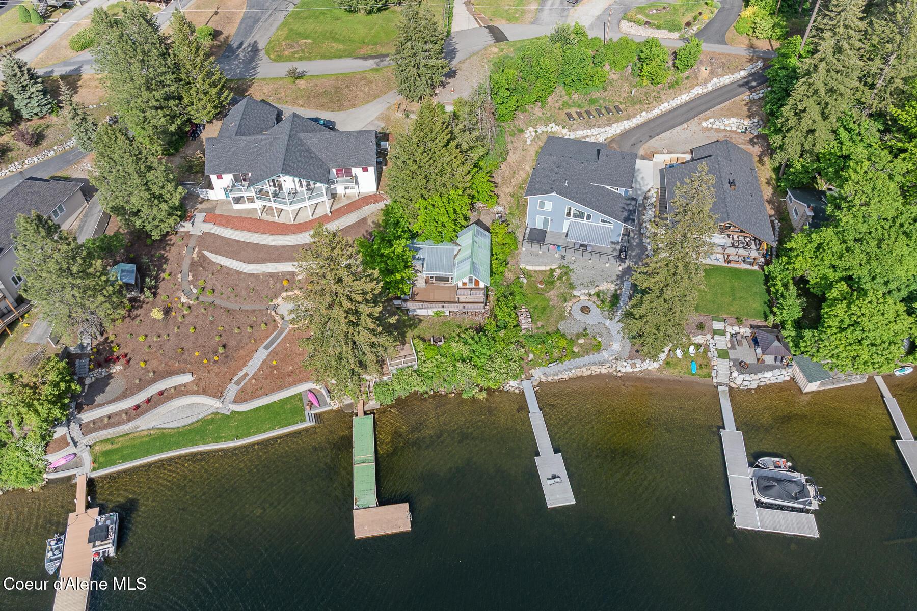 Image 3: Aerial cabin view