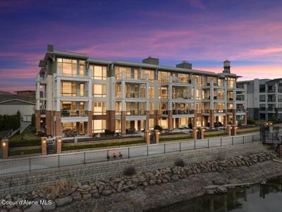 415 W WATERSIDE DR