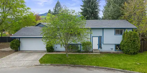 1500 E Brook DR