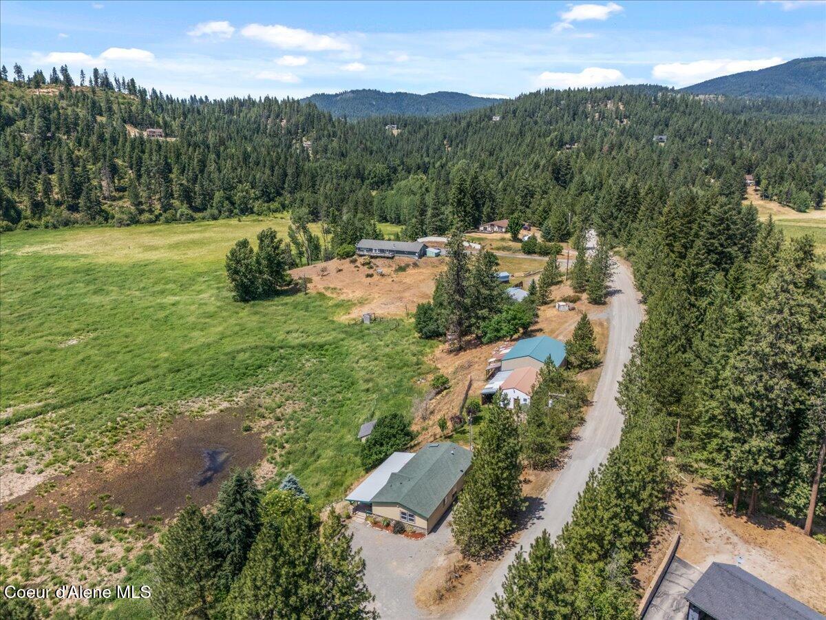 Image 4: 03-Aerial front of property