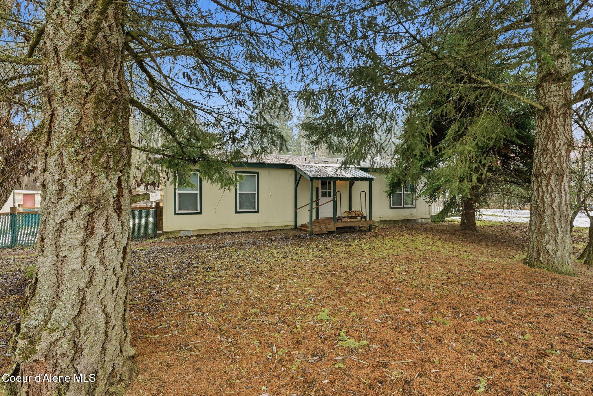 Image 3: Side Facing West