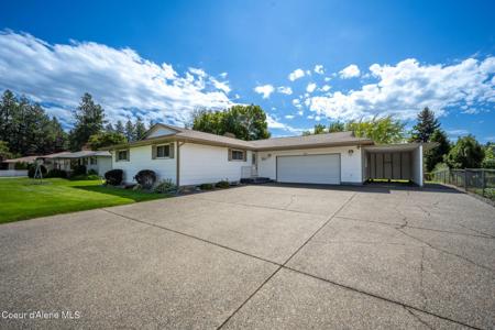 2818 W FAIRWAY PL