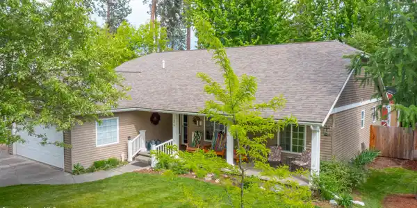 1506 S Riverside Harbor DR