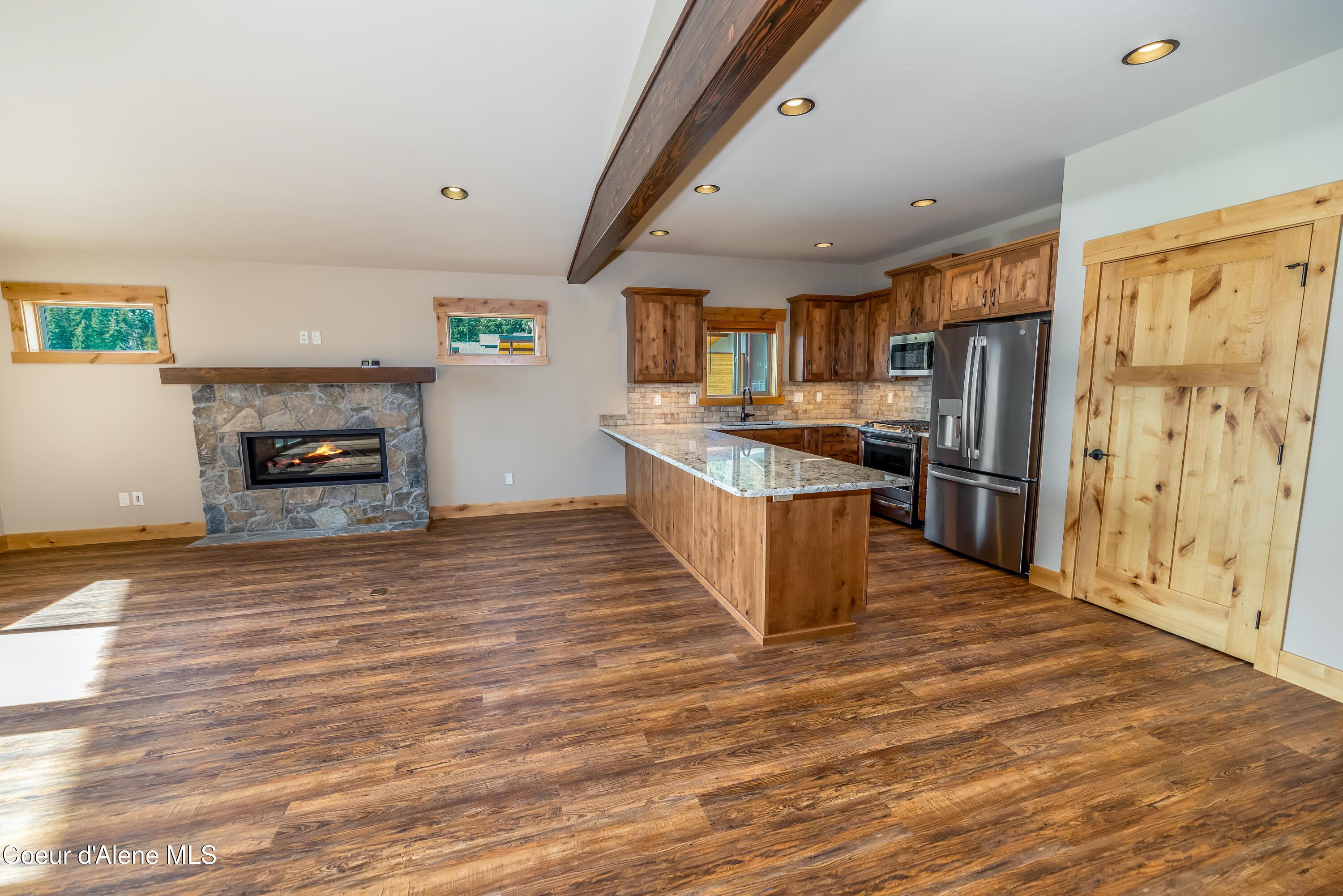 Image 3: Living Room Area