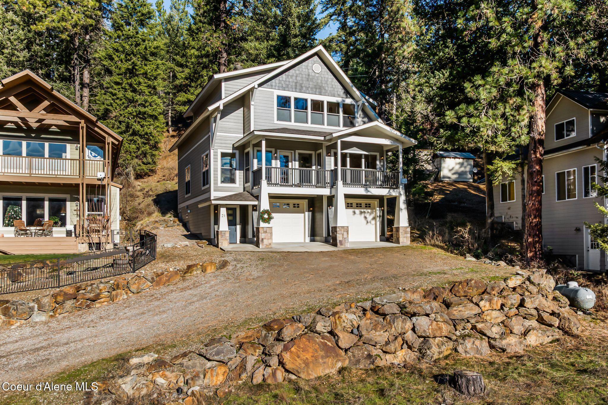 Image 2: 21 Midlake Drive