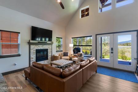 34 Pomrankey LN