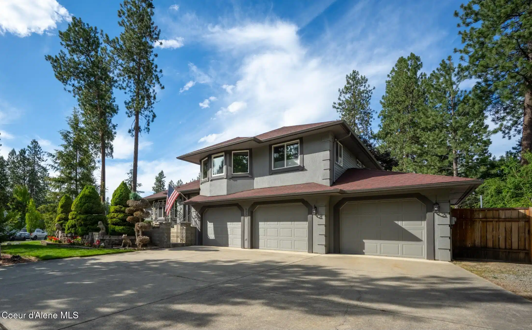 Image 1: Front of Home