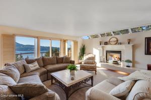 10660 N Point Hayden Dr