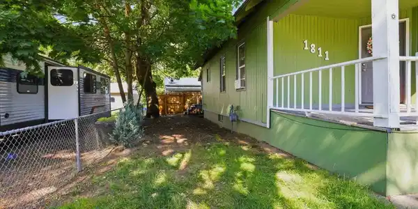 Image 2: Side yard