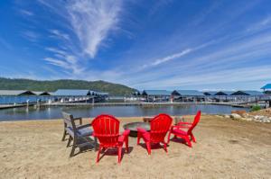328 Bayview Dr Unit 12