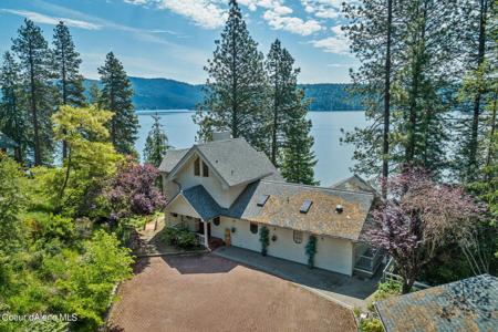 6766 ROCKFORD BAY