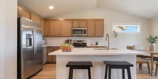 Image 4: Edgewood - Kitchen 1