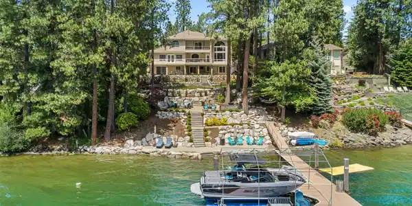 1000 RIVERSIDE HARBOR