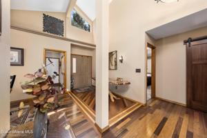 2053 E LOCH HAVEN DR