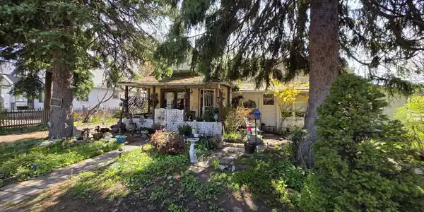 526 W Walnut AVE