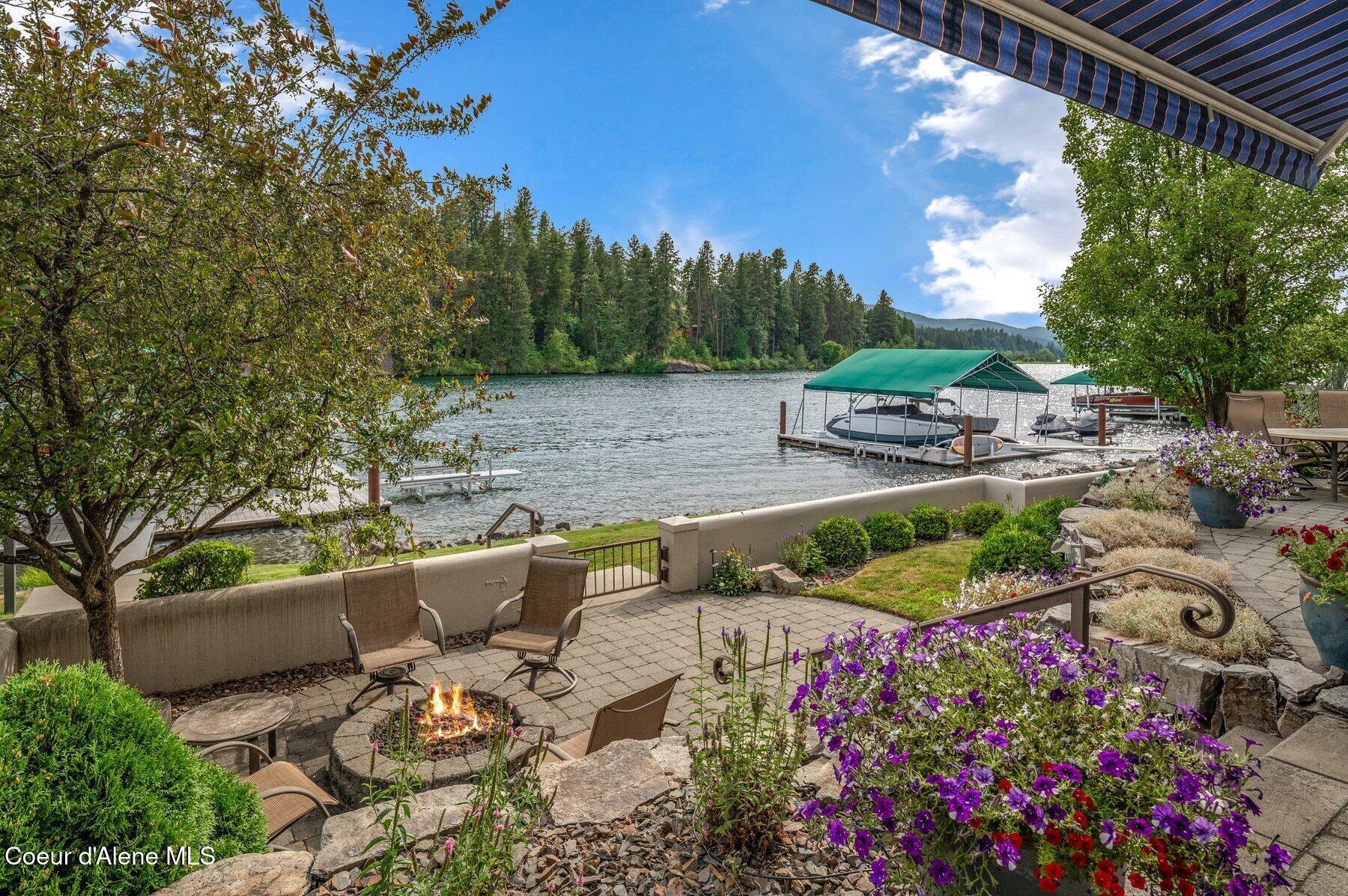 Image 3: 2-2 3724 W Shoreview Coeur d'Alene