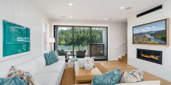 Image 2: atlas waterfront carlin great room