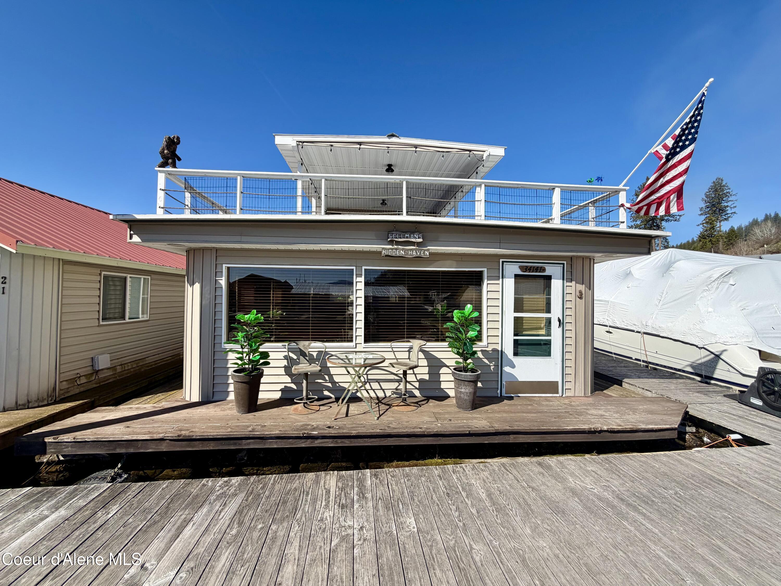 Image 3: FLOAT HOME