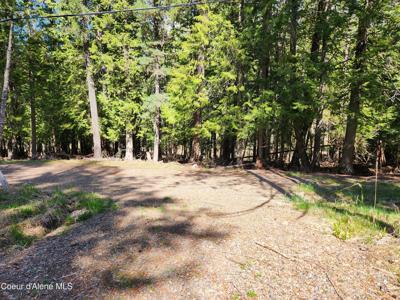 E Cedar Lane