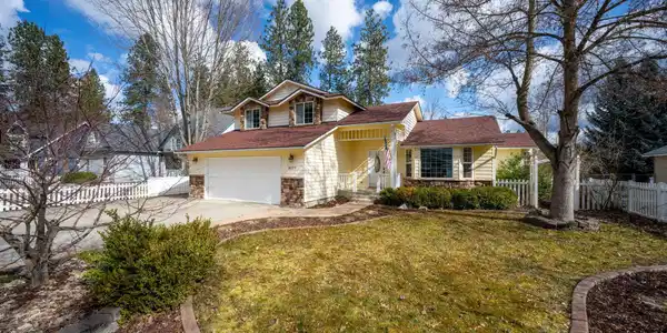 5177 E Shore CV