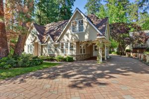 1211 E Ash Ave
